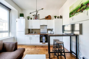 Artsy & Modern 1BR Home in Abbeyhill